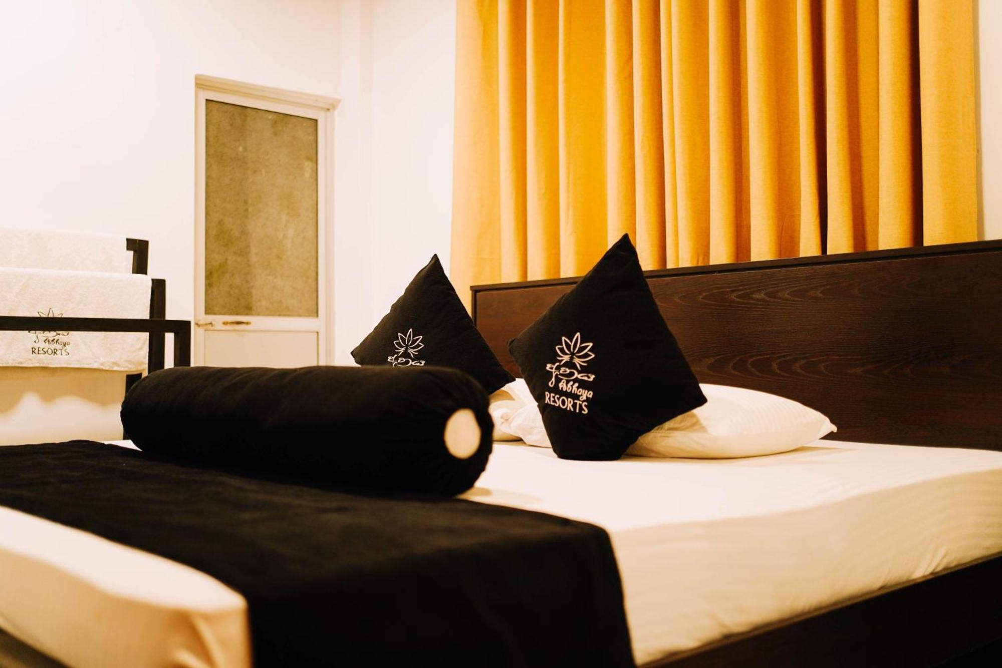 Abhaya Resorts 아누라다푸라 외부 사진