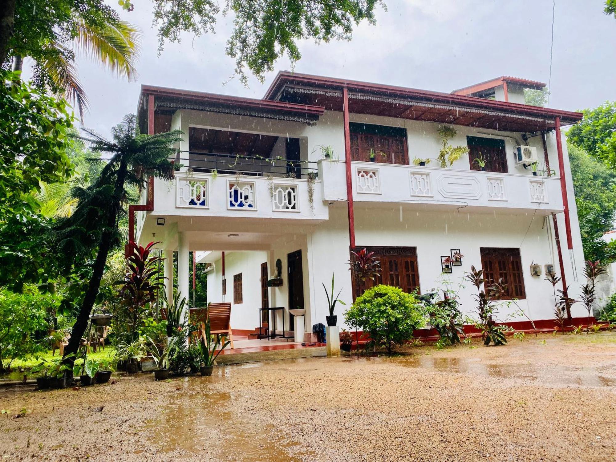 Abhaya Resorts 아누라다푸라 외부 사진